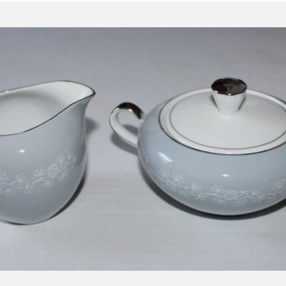Vintage Sugar Bowl & Creamer Porcelain Serving Set Empress China Belle Fonte - Picture 2 of 7
